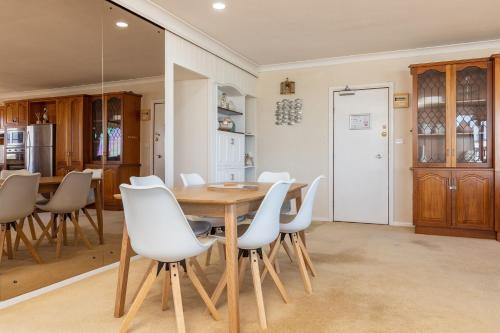 Shoreline 7 — Tuncurry — photo 3