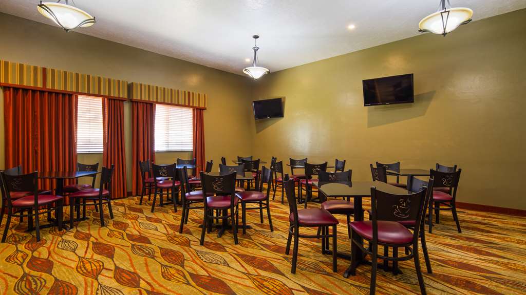 Best Western Plus Zion West Hotel - photo 10