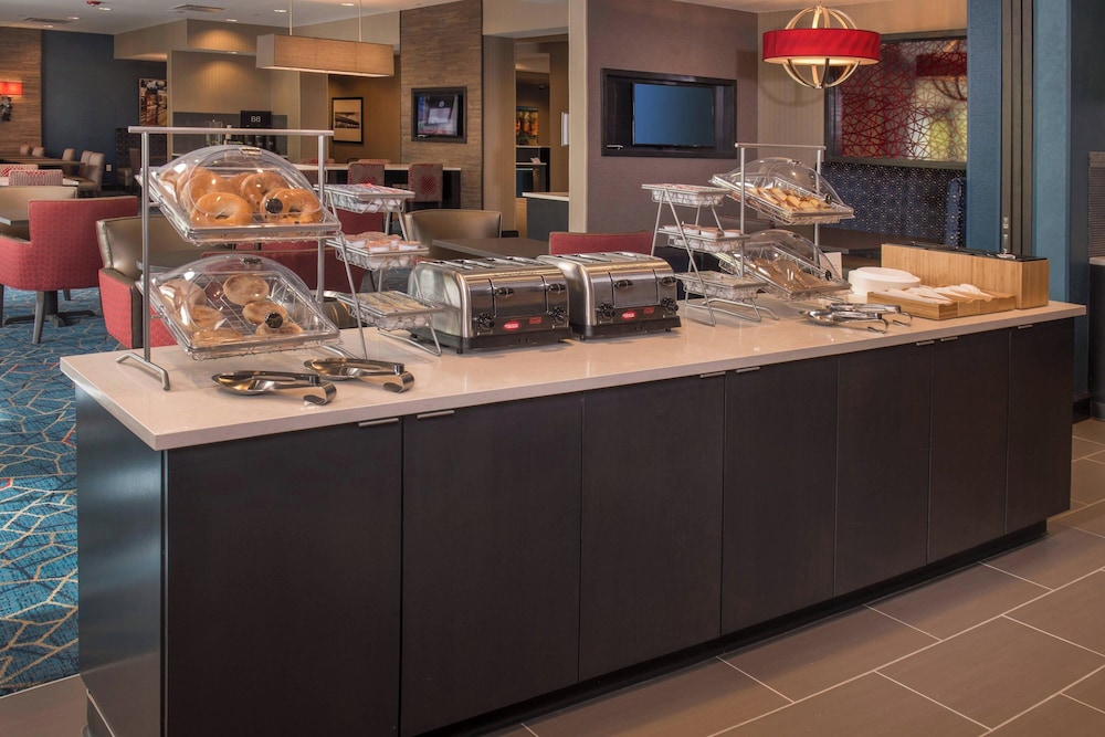 TownePlace Suites by Marriott Altoona - photo 29