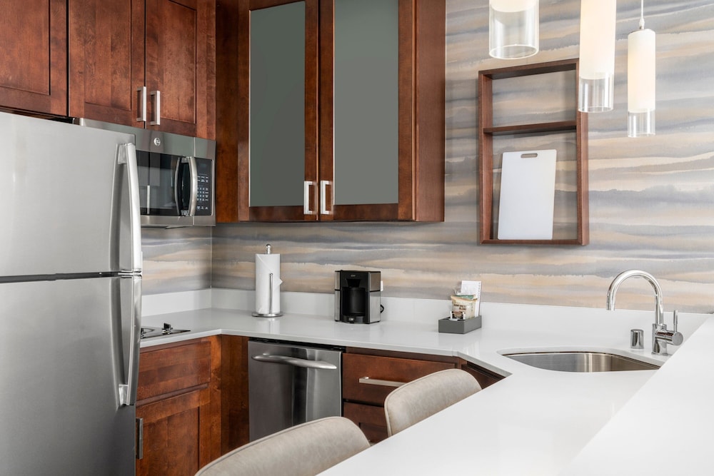 Residence Inn Milwaukee West - photo 13