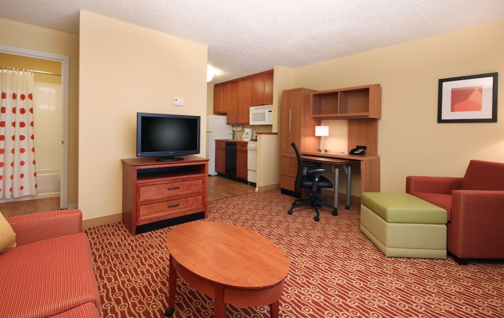 TownePlace Suites by Marriott Lubbock - photo 6
