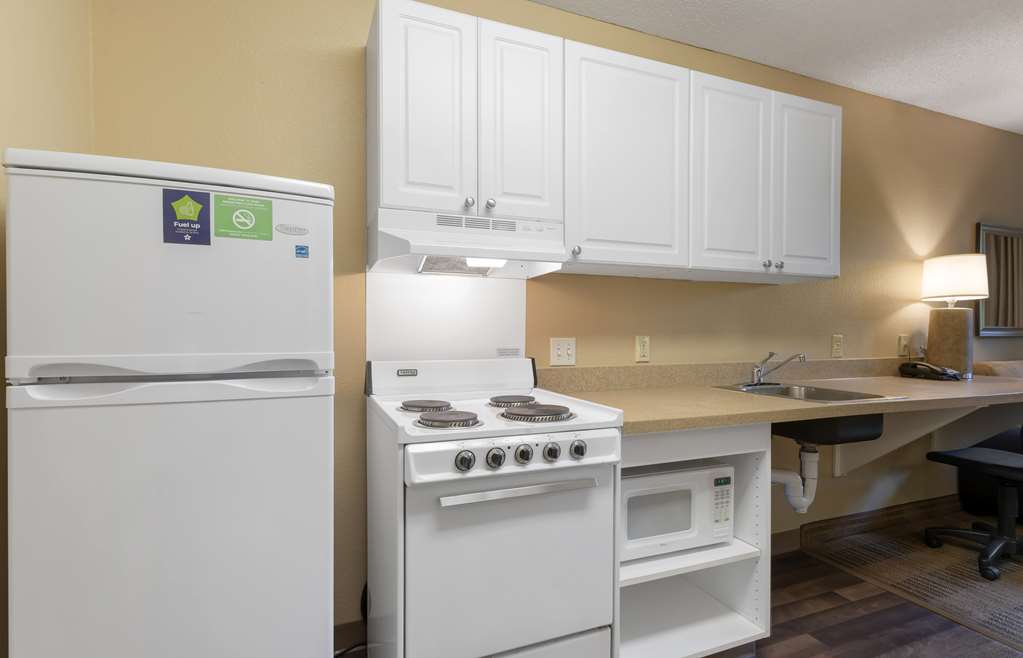 Extended Stay America Suites Oakland Alameda Airport - photo 11