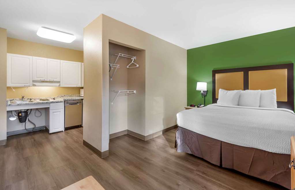 Extended Stay America Suites Seattle Bothell Canyon Park - photo 11