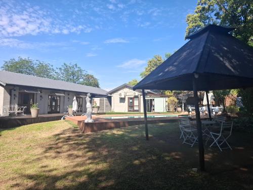 Majestic Manor Guesthouse & Coffee Shop — 4-Star Luxury Hotel in Bloemfontein, South Africa