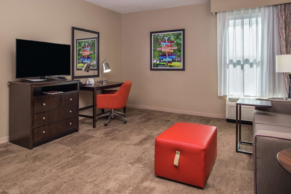 Hampton Inn & Suites Charlotte Arrowood Rd. - photo 20