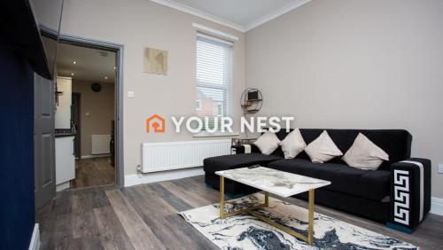 Modern Interior Spacious Four Bedroom Apartment — 4-Star Luxury Hotel in South Shields, United Kingdom