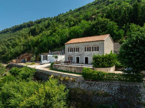 Villa Gorazda — 4-Star Luxury Hotel in Kotor, Montenegro