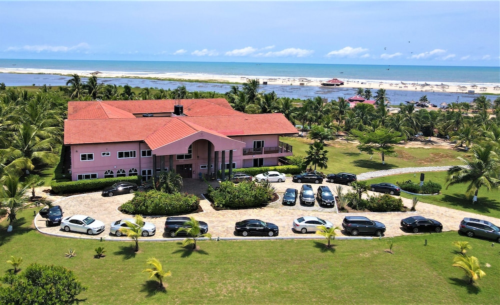 Bojo Beach Resort — Accra — photo 2