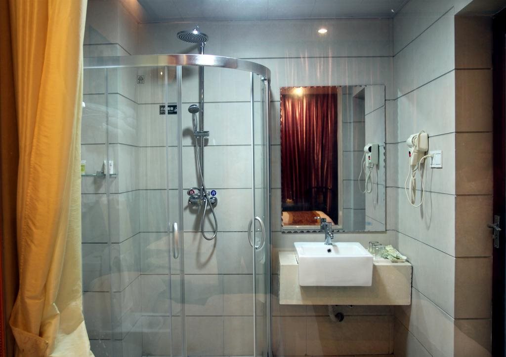 Aihua Business Express Hotel — hotel in Wuyishan