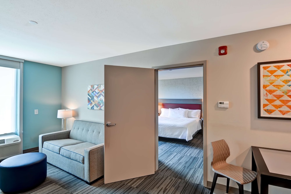 Home2 Suites by Hilton Tampa USF Near Busch Gardens - photo 17
