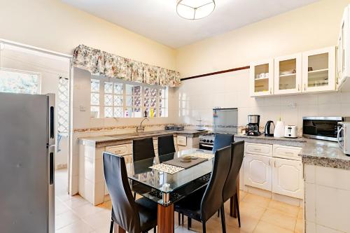 Westlands Westgate Mall Shared Apartment