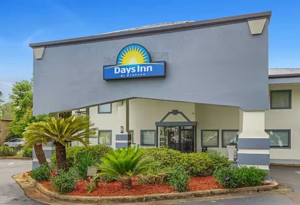 Days Inn by Wyndham Foley - photo 18