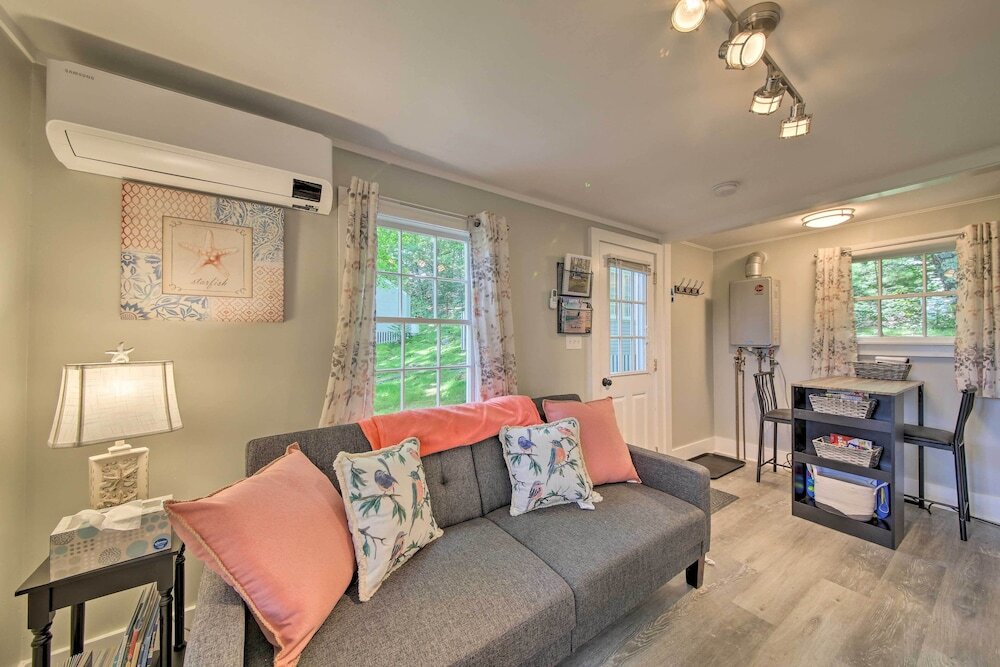 Updated Tiny House: Walk to Wiscasset Village — Edgecomb — photo 2