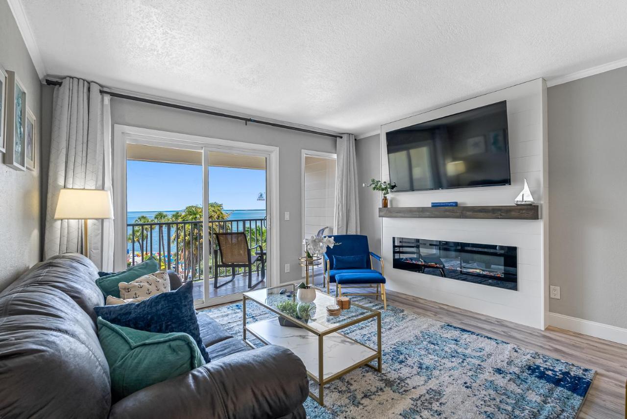 Wake up to the ocean breeze Enjoy amazing views in Tampa, United States
