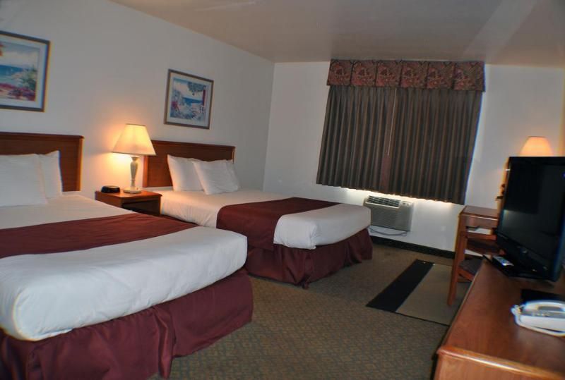 Paradise Inn and Suites - photo 8