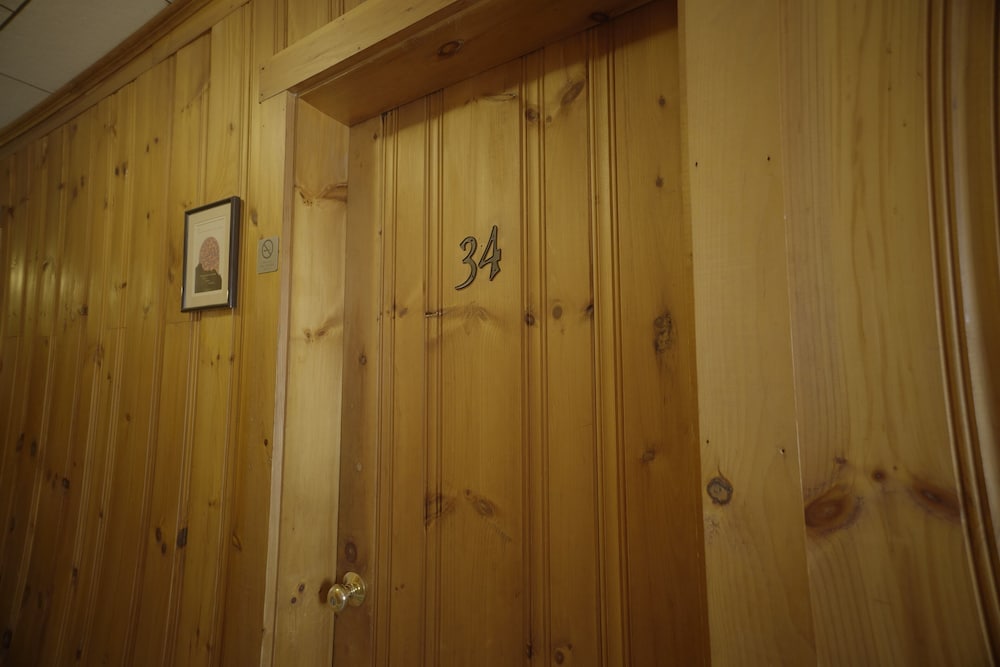 Betty Doon Hotel - photo 66