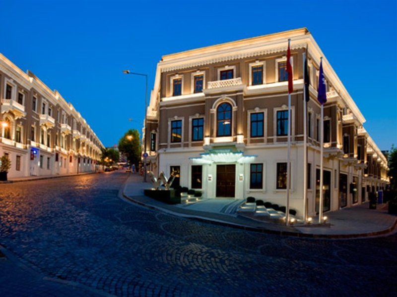 W Istanbul Special Class