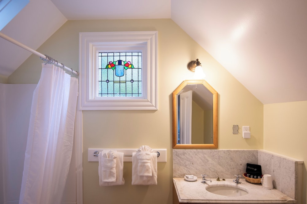 Sand Bar Cottage Inn - photo 83