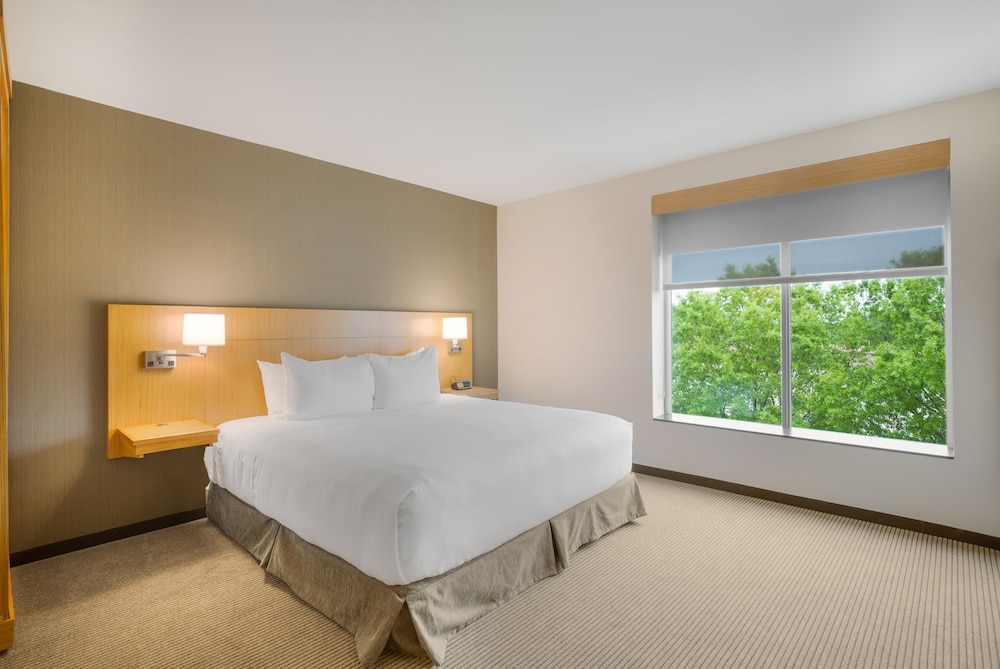 Hyatt Place Hampton Convention Center - photo 14