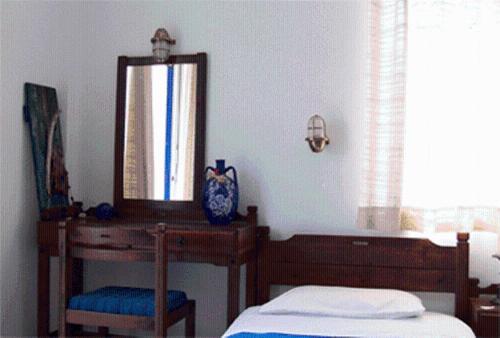 Helios Hotel — Unknown City — photo 3