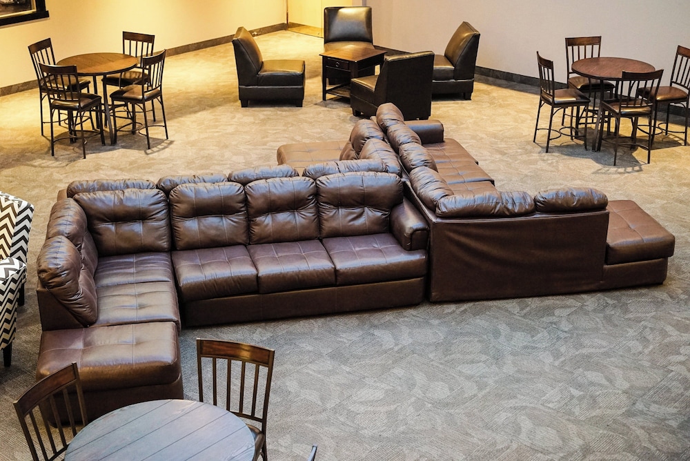 Boarders Inn & Suites by Cobblestone Hotels Grand Island - photo 49