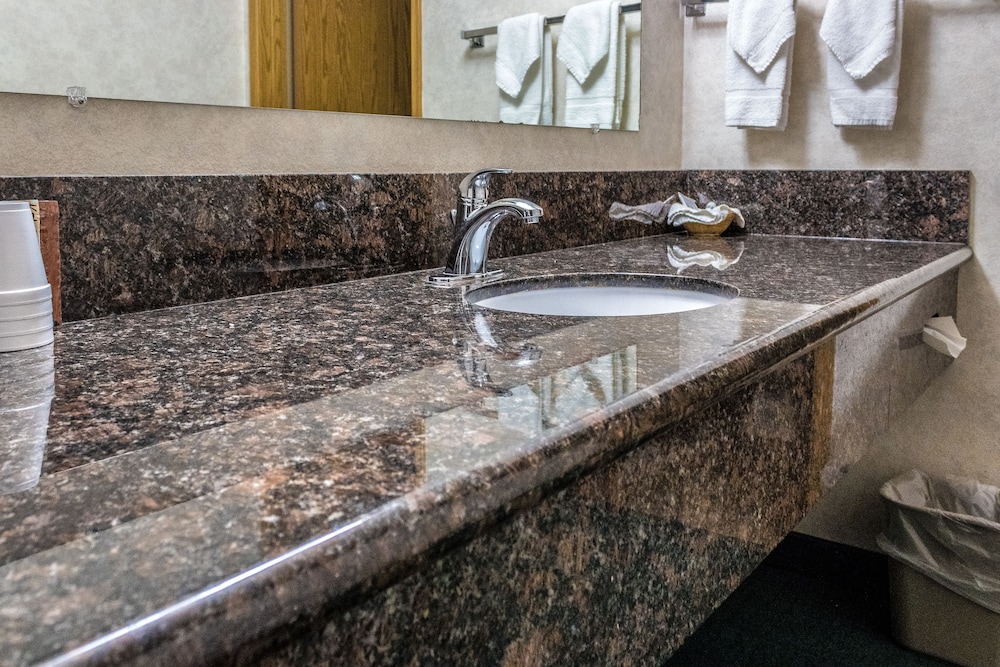Guest House Inn Junction City - photo 16
