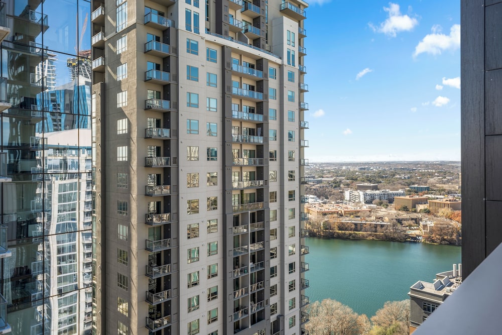 Austin Condo Hotel - photo 858