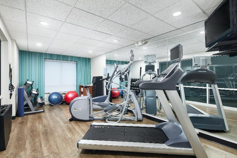 Holiday Inn Express I 26 & Us 29 At Westgate Mall by IHG - photo 45