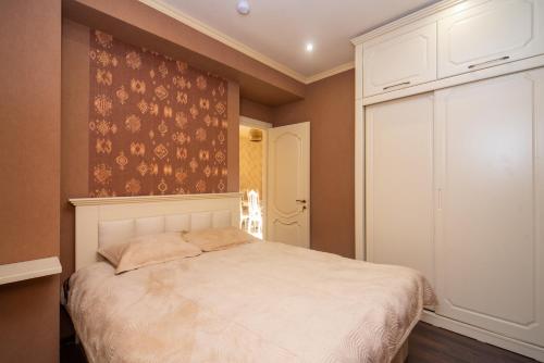 Cozy apartment with a beautiful view of old town