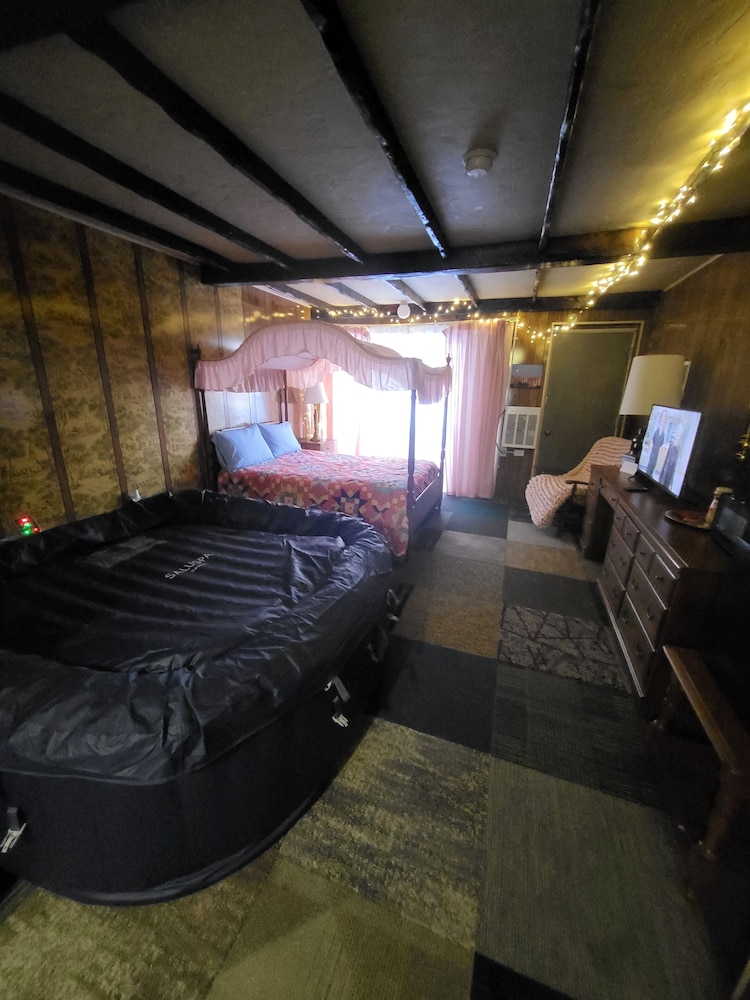 Pocono Mountains Hotel and Spa - photo 105