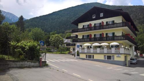 Hotel Krone — Laces