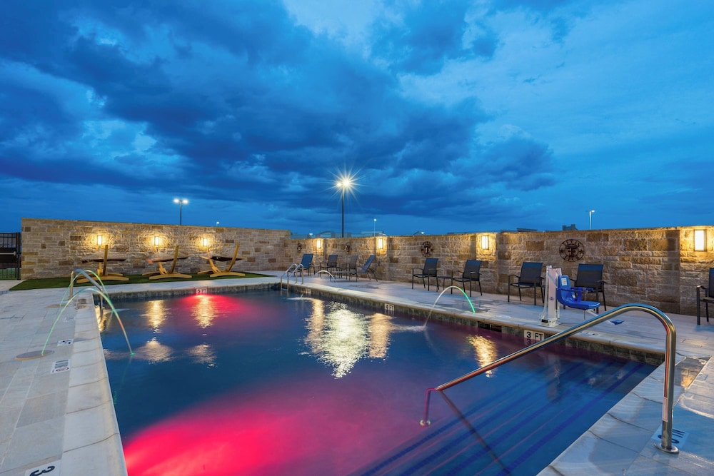 Fairfield Inn and Suites by Marriott Lubbock Southwest - photo 13