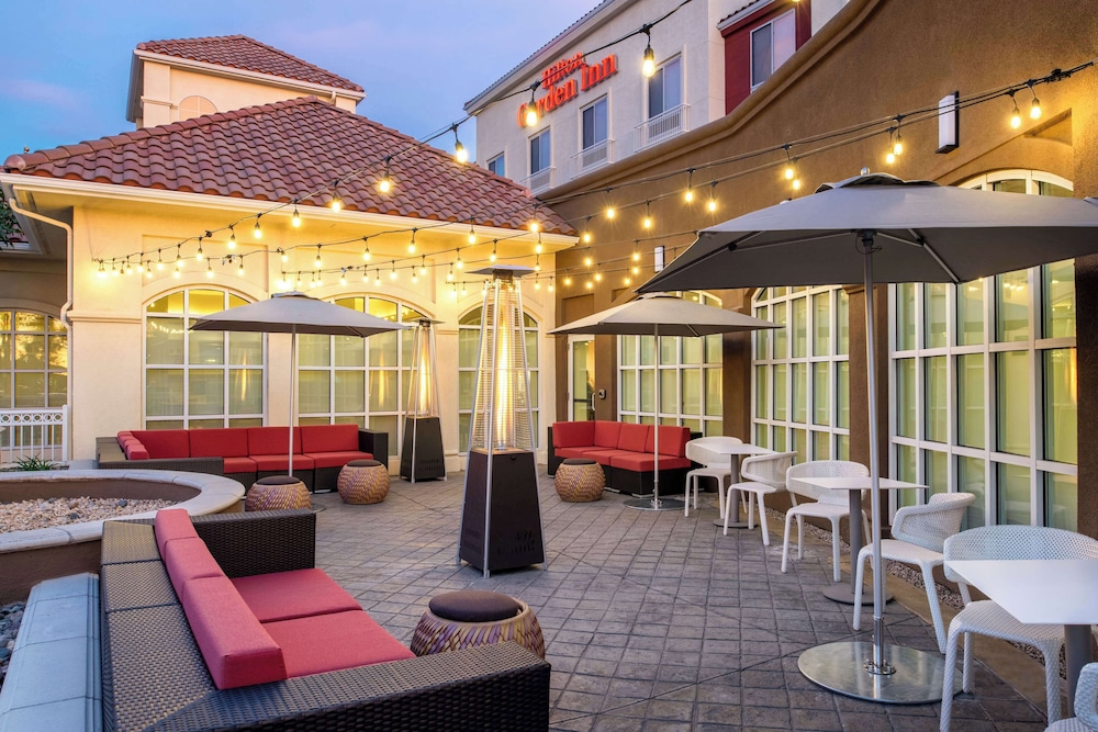 Hilton Garden Inn Fontana - photo 45