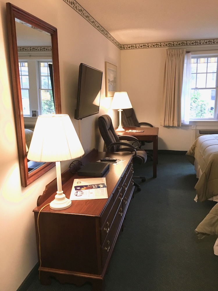 Camden Riverhouse Hotel - photo 48