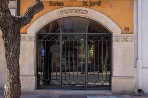 Apartaments Suites Sant Jordi — 4-Star Luxury Hotel in Mont-Roig Del Camp, Spain