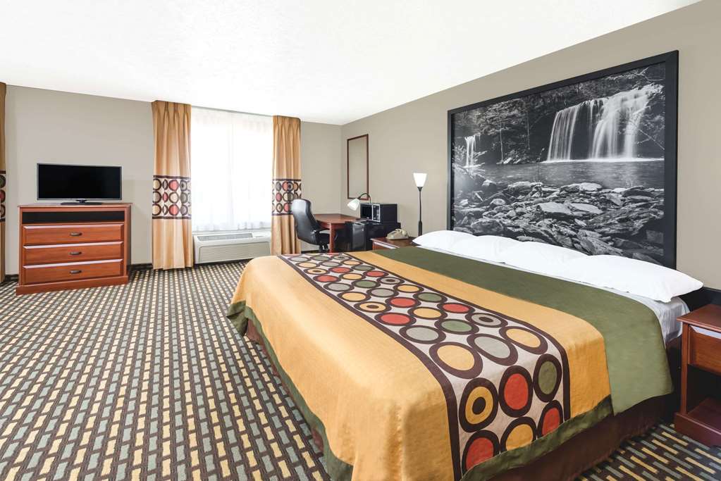 Super 8 by Wyndham Bolivar - photo 11