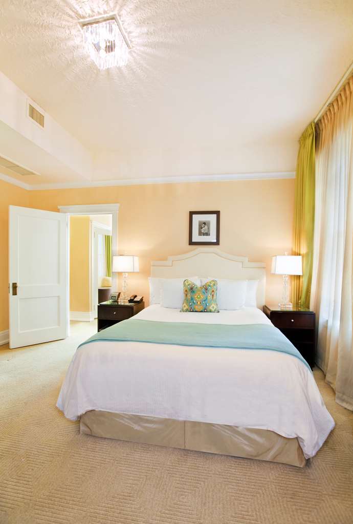 Hotel deLuxe - photo 33