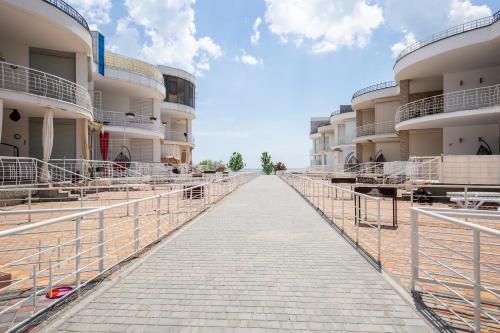 Apartament First Line — 4-Star Luxury Hotel in Karolino-Buhaz, Ukraine