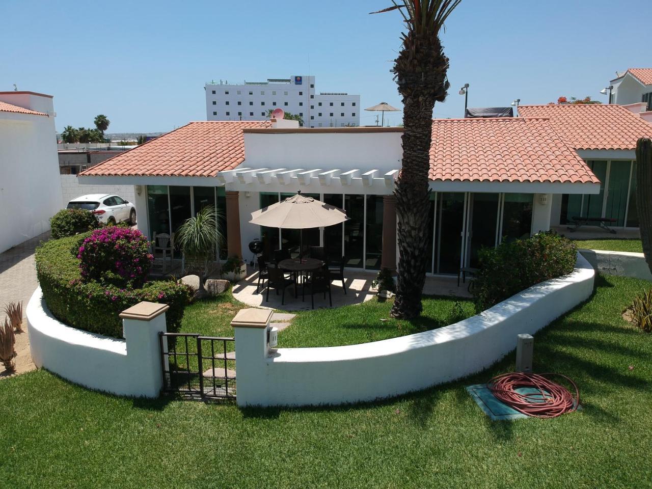 Cabo Cottage Villa Neptuno Charming Villa in Cabo Quiet View Ocean Community — 4-Star Luxury Hotel in Cabo San Lucas, Mexico