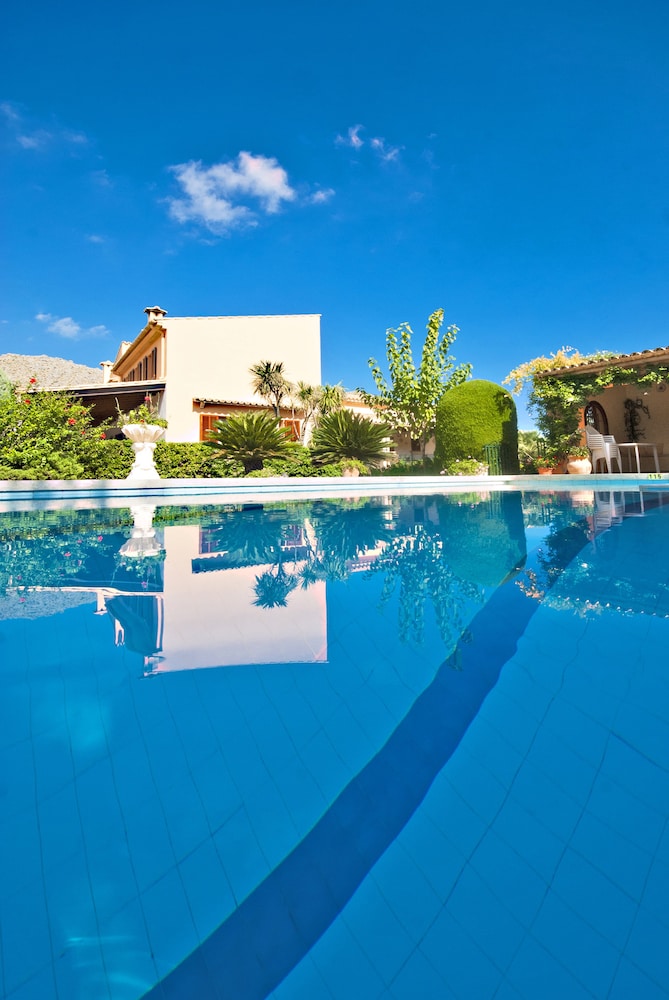 Villa Rosaleda — 4-Star Luxury Hotel in Pollenca, Spain