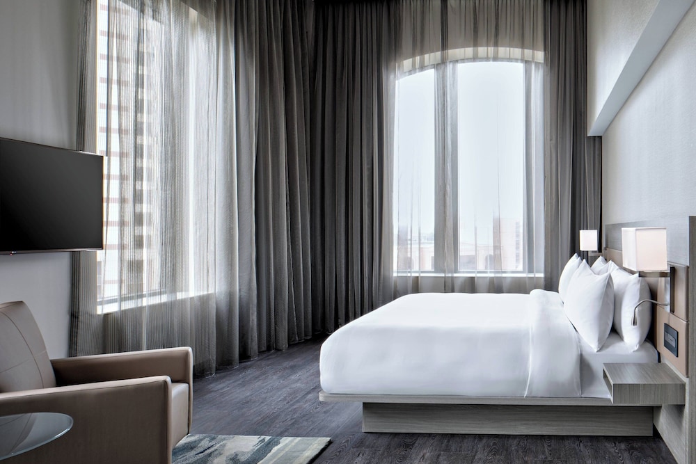 AC Hotel by Marriott Grand Rapids Downtown - photo 8