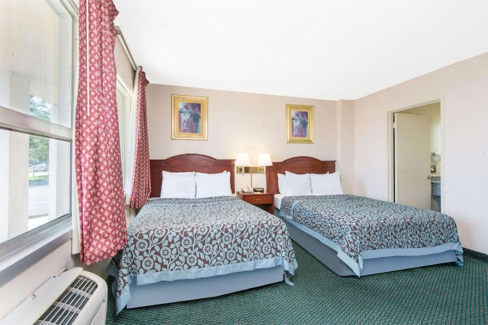 Blue Way Inn & Suites Wichita East - photo 13