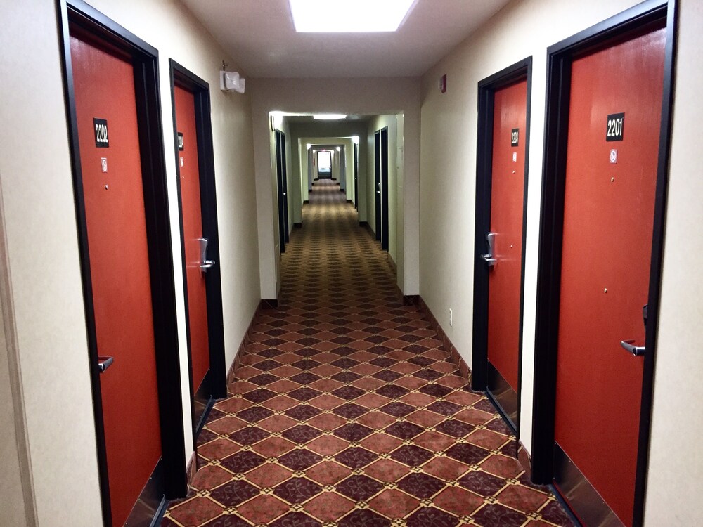 Baymont by Wyndham Branson Theatre District - photo 86