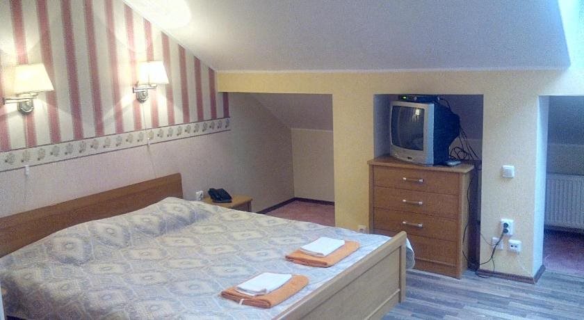 Central Hotel — Narva — photo 2