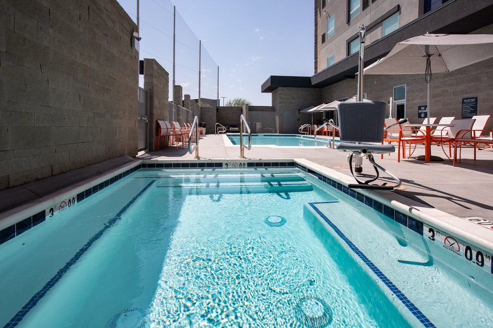 Holiday Inn Glendale Stadium & Ent Dist by IHG - photo 30