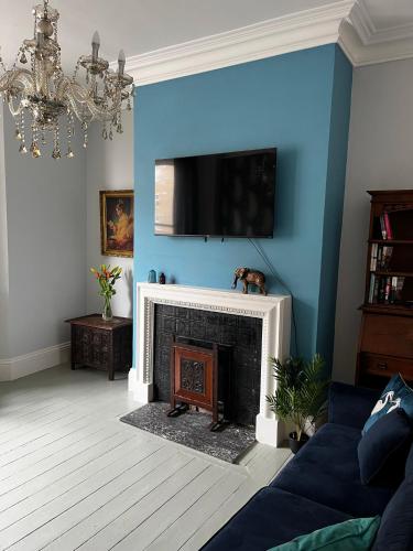 Carlton House Spacious 4 Bed Victorian townhouse