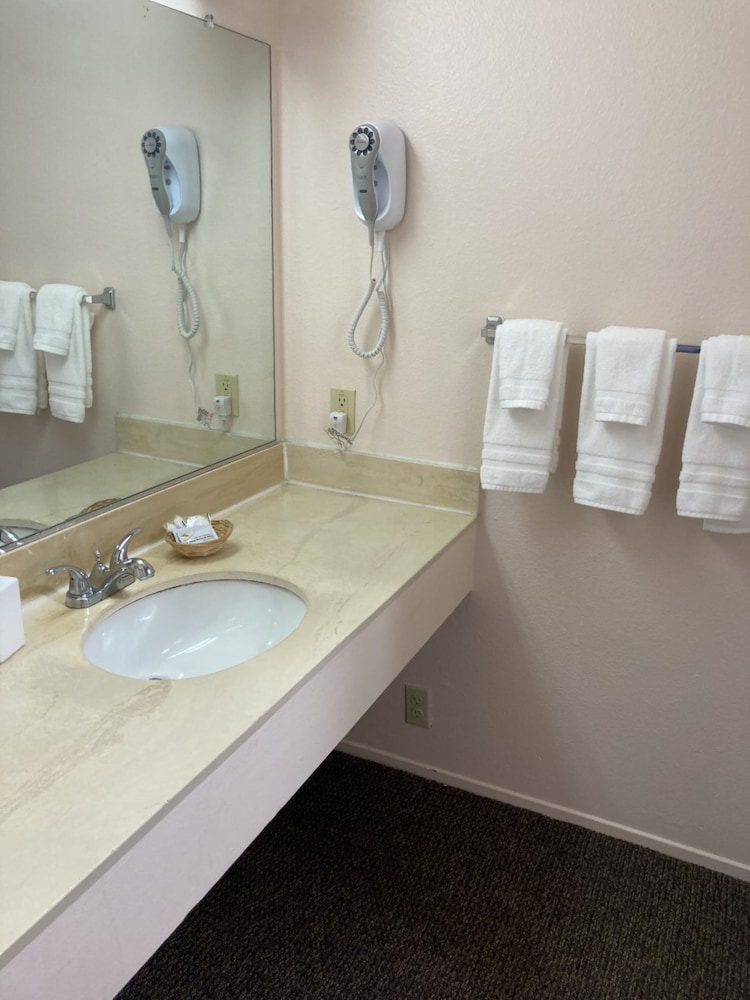 Coast Riders Inn - photo 83