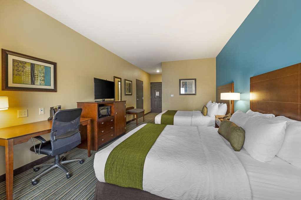 Best Western Plus Patterson Park Inn - photo 17
