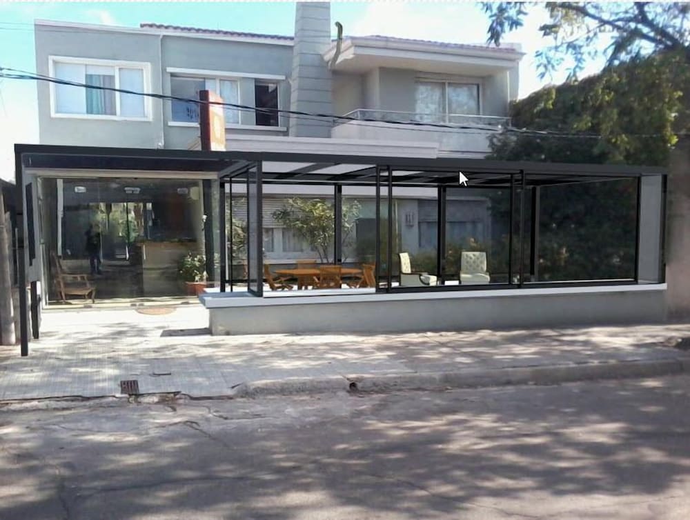 Hotel El Jardin — hotel in Paysandu