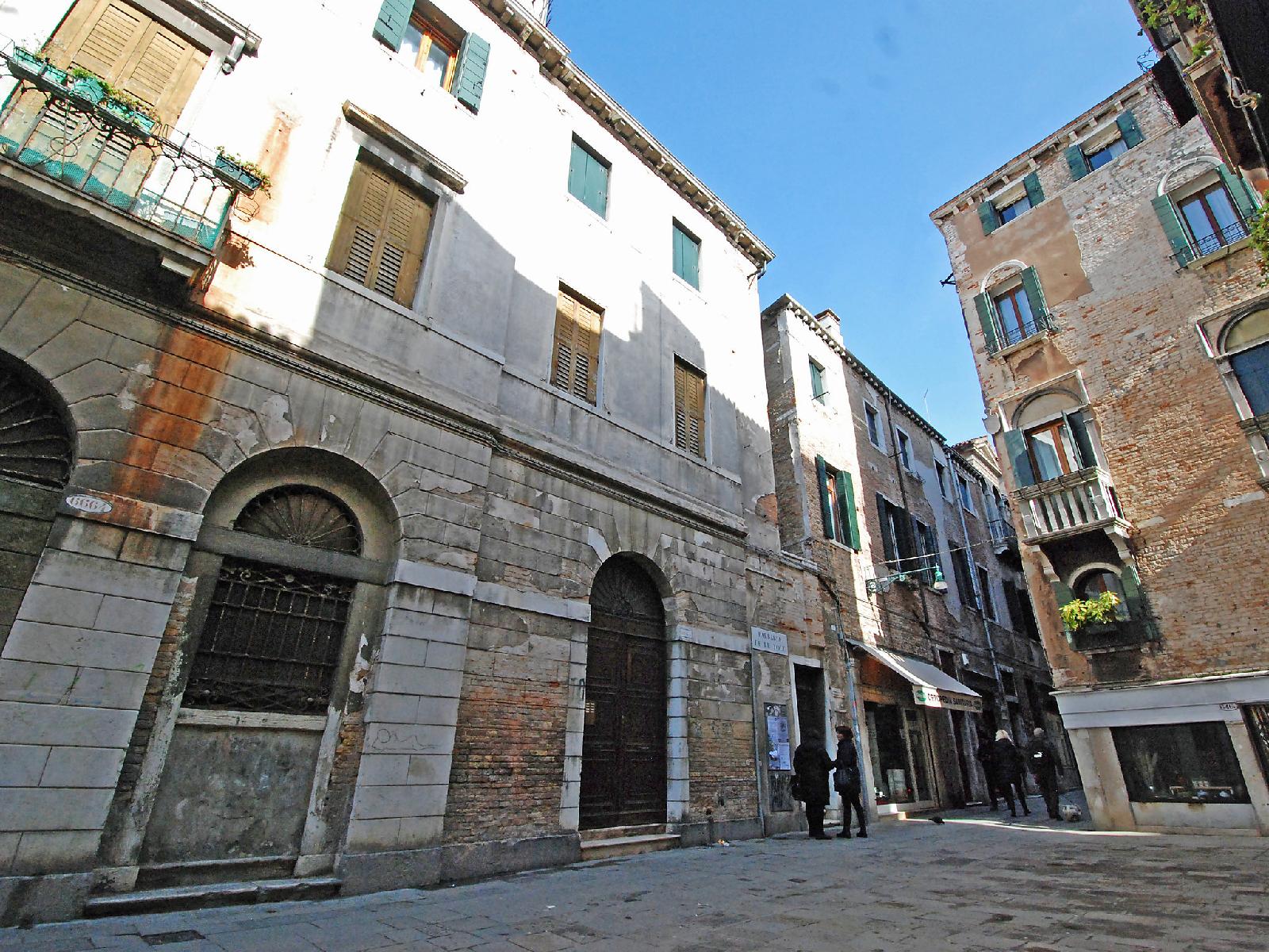 Locazione Turistica Barbaria De Le Tole — 5-Star Luxury Hotel in Venice, Italy